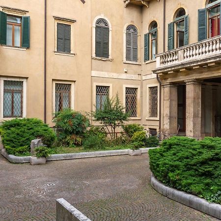 شقة Antica Residenza Adua فيرونا المظهر الخارجي الصورة